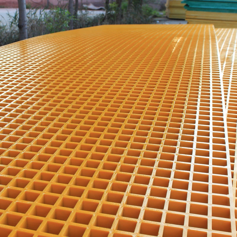 China Supplier Fiberglass Reinforced Grating Smooth Concave Gritted 38mm FRP Moulded Walkway Grating for Construction